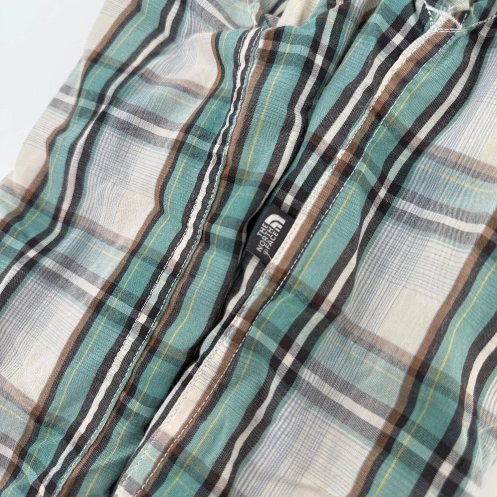 The North‎ Face Plaid Short Sleeve Button Up Shirt Mens Small Green Tan Black